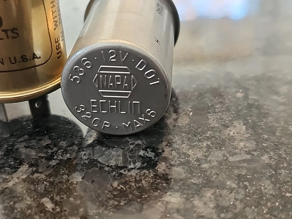 Вспышка Wagner Lighting 550 12 В 3 терминала Plus Napa Echlin 536 32cp - Изображение 2 из 4