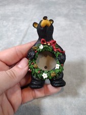 Big Sky Carvers Jeff Fleming Bearfoots Black Bear W/ Wreath Collectible Frame.