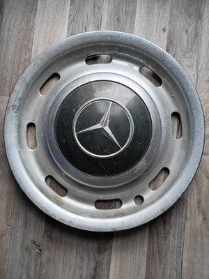 Vintage Mercedes Benz Hubcap 300 Adenauer ?
