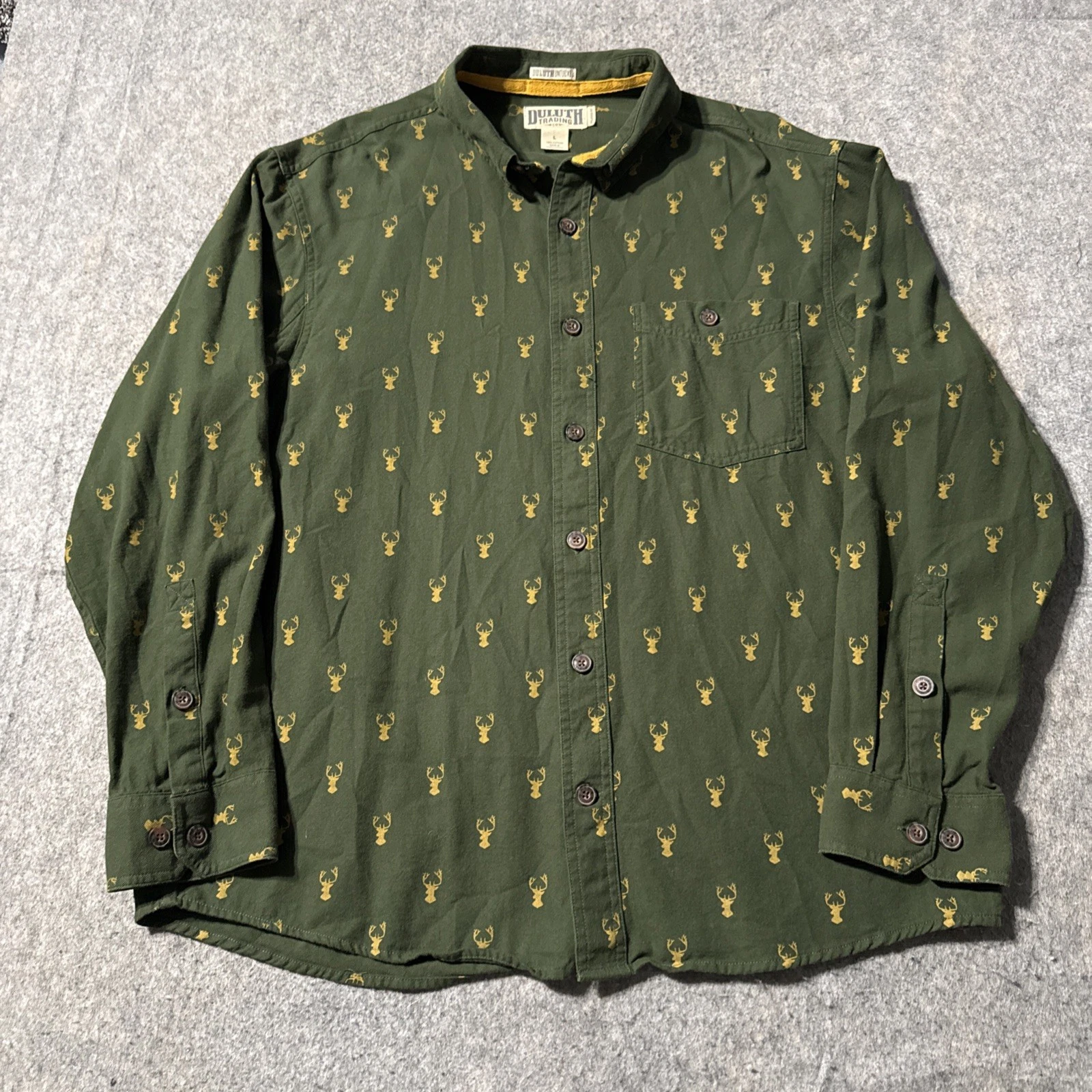 Duluth Trading Untucked Flannel Shirt Men L Relaxed Deer Print Pocket Outdoors