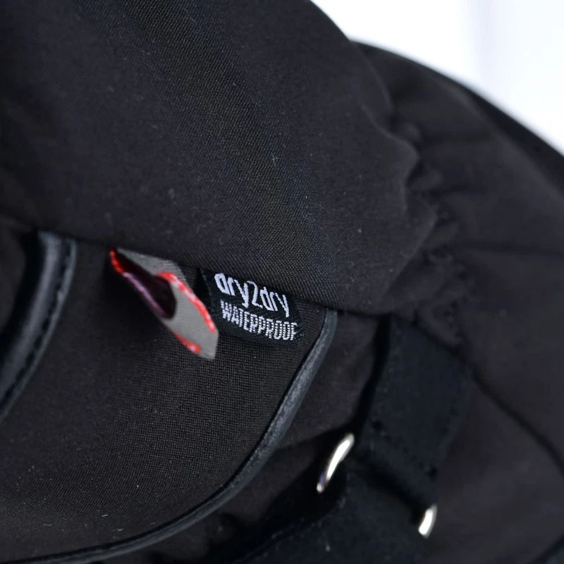 Black Fluo, photo 3 of 6