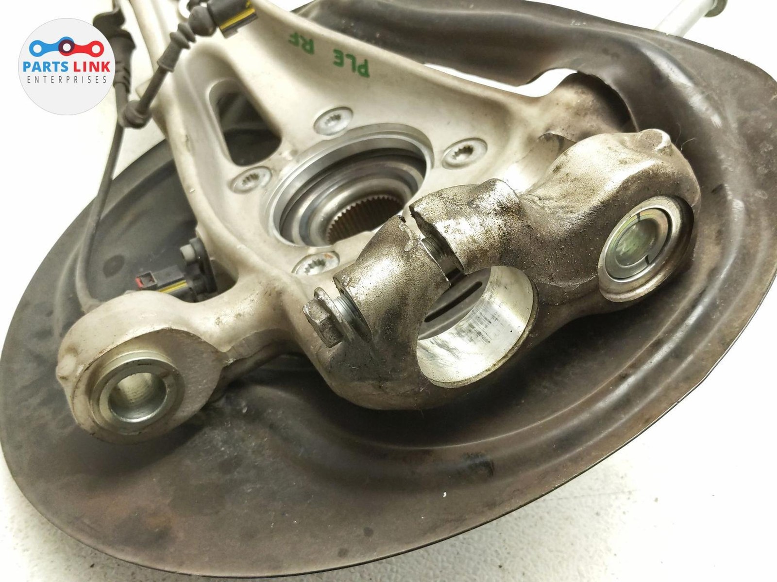 Bentley Bentayga 2016-2020 FRONT+RIGHT Steering knuckle