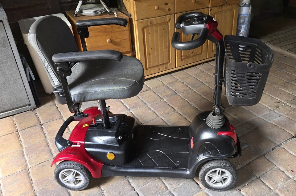 Senioren Elektromobil Siam REHA-4000 rot