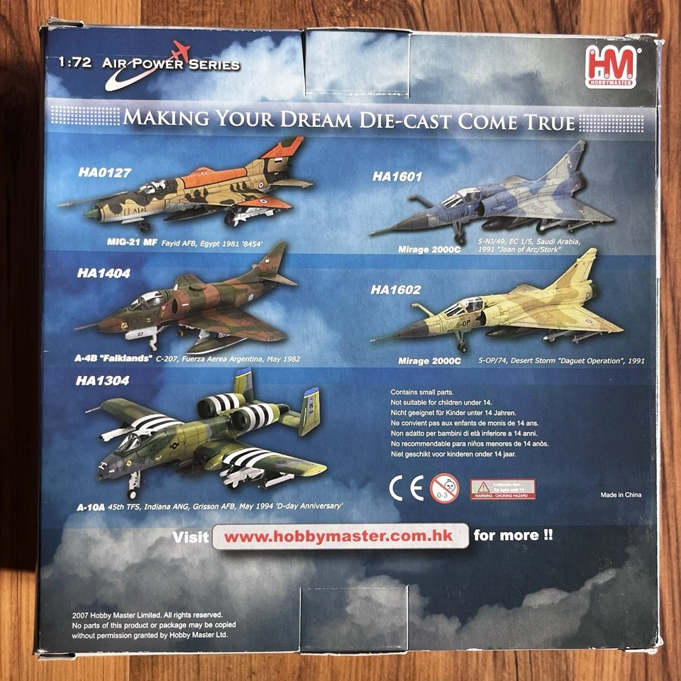 Douglas A-4E Skyhawk Hobby Master 1/72 Diecast Modelo #HA1403 POW John McCain Foto 3 de 4