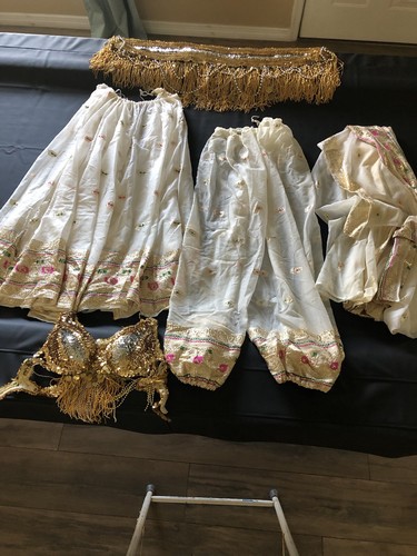 These Images Features A Multi Piece Belly Dance Or Bollywood Style Costume 