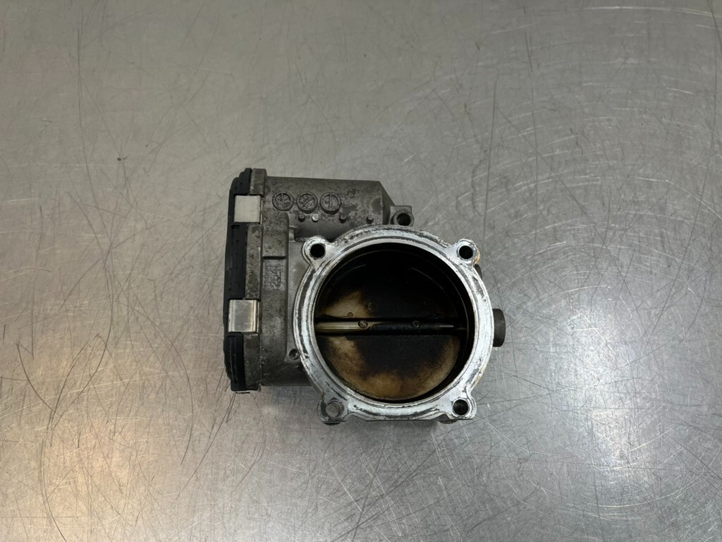 Maybach 57 Throttle body