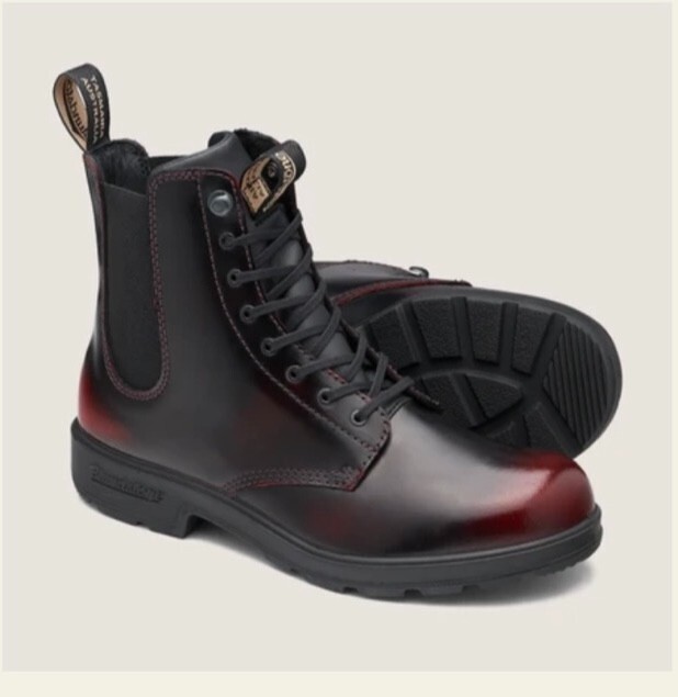 Women's Blundstone Red Bordeaux Chelsea Boots Size US 7.5 AUS Brand New-image