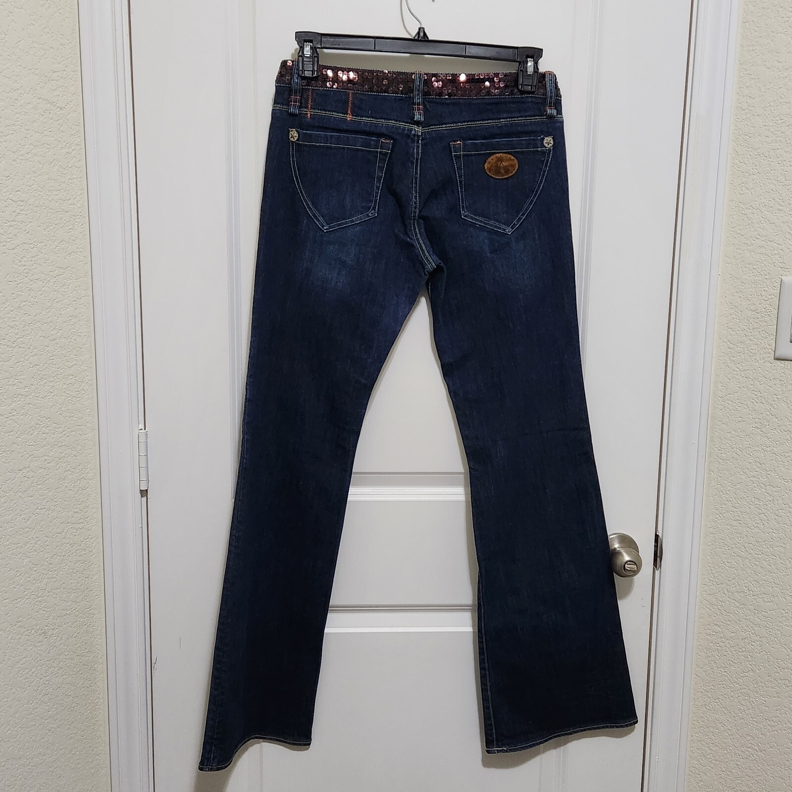 Picture 2 of 11