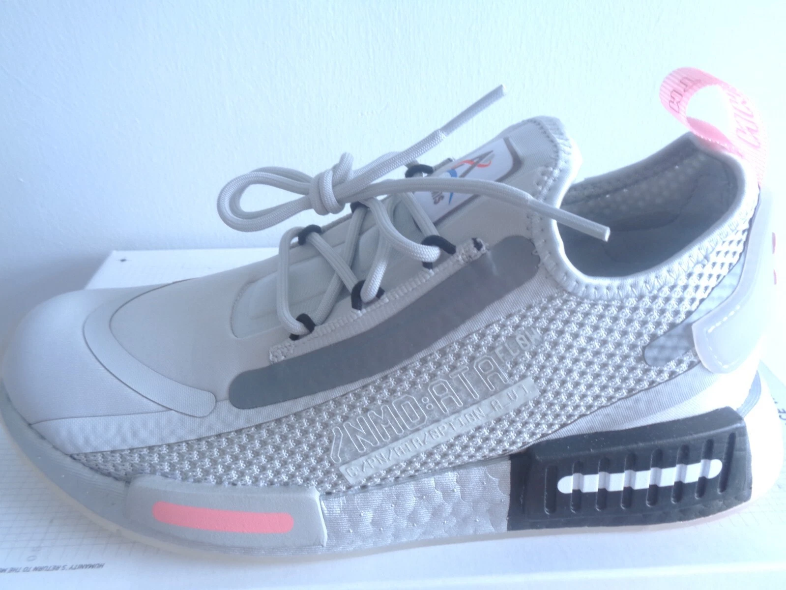 Adidas NMD_R1 Spectoo scarpe da donna FZ3206 UK 5.5 EU 38 2 3 US 7 NUOVE + SCATOLA