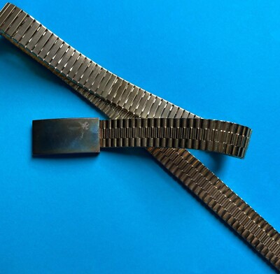 100% Authentic Rare Marc Jacobs Gold Tone Stretchy Metal  display picture 3