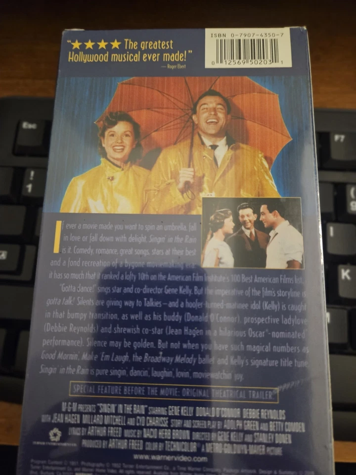 SINGING IN THE RAIN - VHS Video Gene Kelly-Debbie Reynolds-NEW Sealed - Image 2 of 2