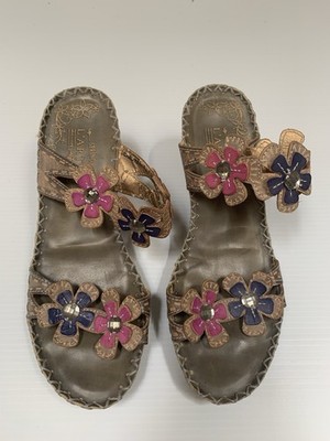 L Artiste Spring Step Deandrea Slip On Floral Wedge Sandals 10.5-11.  EU 42