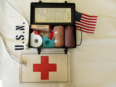 Original WWII US Army First Aid Kit | eBay