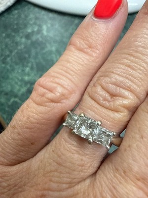 14k Gold 3 Stone Diamond Ring Size 5.5