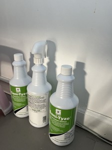 Spartan Sani-Tyze Food Contact Surface Sanitizer Refill Bottle (1)