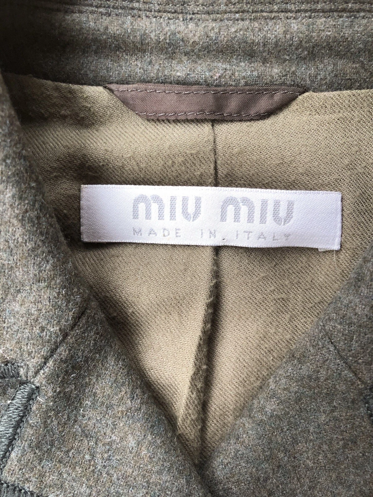 Giacca blazer lana verde kaki Miu Miu taglia 40 Italia S US ottime condizioni