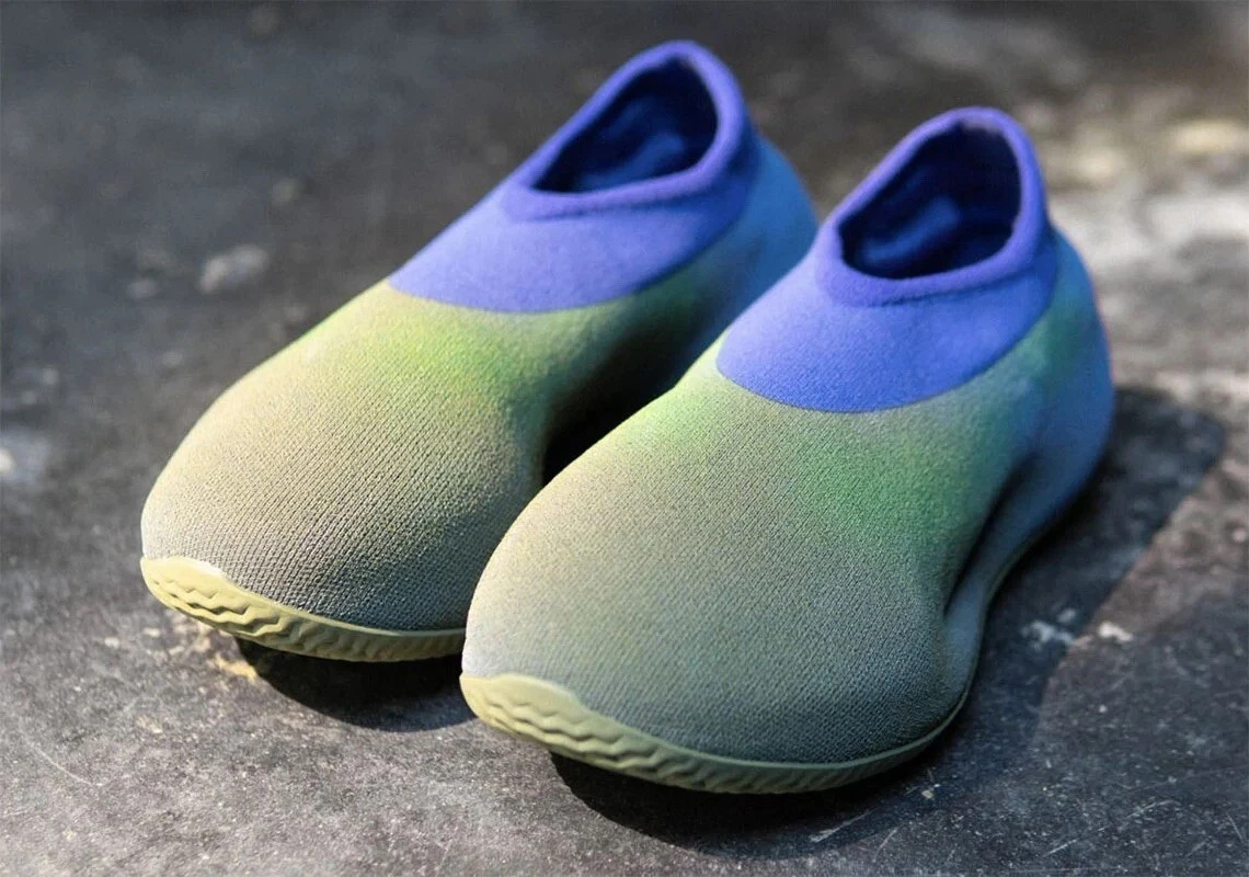 Knit clearance runner shoes