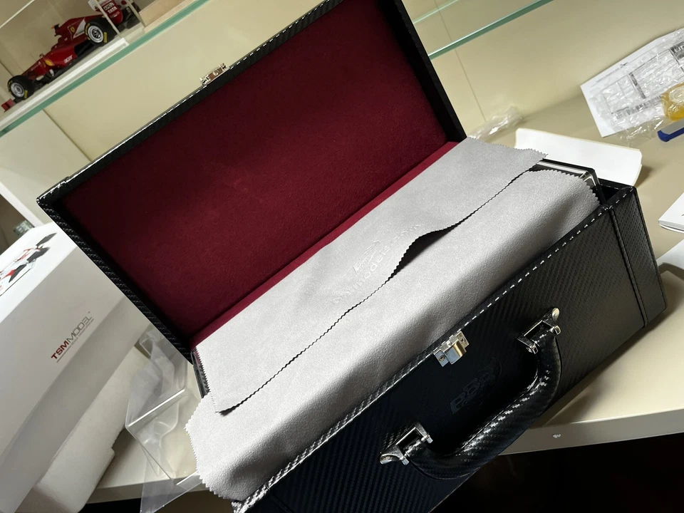 Bbr Ferrari SF16H 2016 gp Italy 40 pieces valigetta e teca Vettel resin model 18 - Immagine 3 di 4