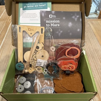 Kiwi Crate Mission to Mars STEM Science Craft Kit Space Rover Opened Complete