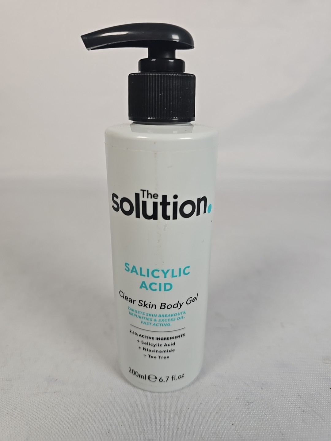 The Solution Salicylic Acid Clear Skin Body Gel With Tea Tree & Niacinamide For Problem & Acne-prone skin, 200 millilitre - Image 4