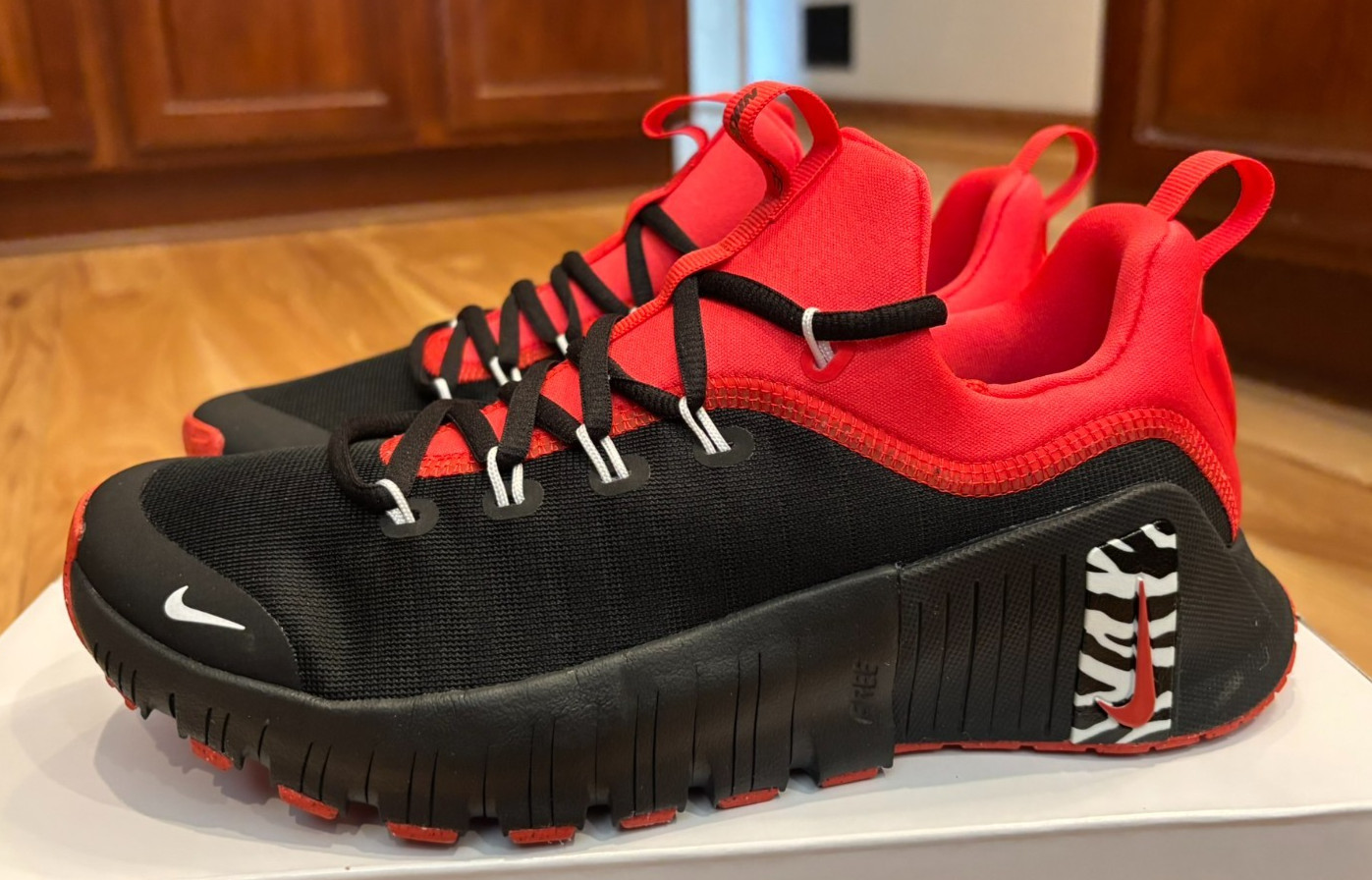 Nike By You Women's Free Metcon 6 Black Red White IM1373 900 Size 8.5 thumbnail 3