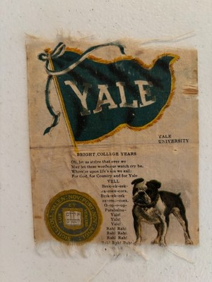 1910s S23 tobacco silk  YALE UNIVERSITY  #2 BULLDOGS  MASCOT cheer silk