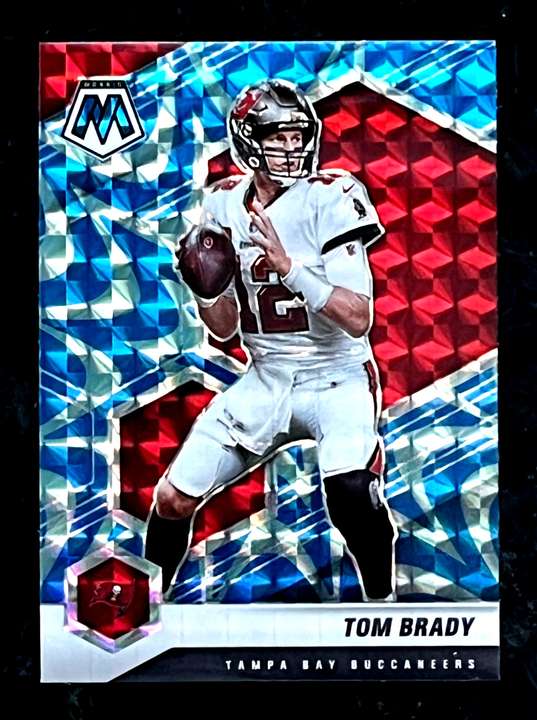 2021 Panini Mosaic Tom Brady Reactive Blue Prizm Parallel Buccaneers #186