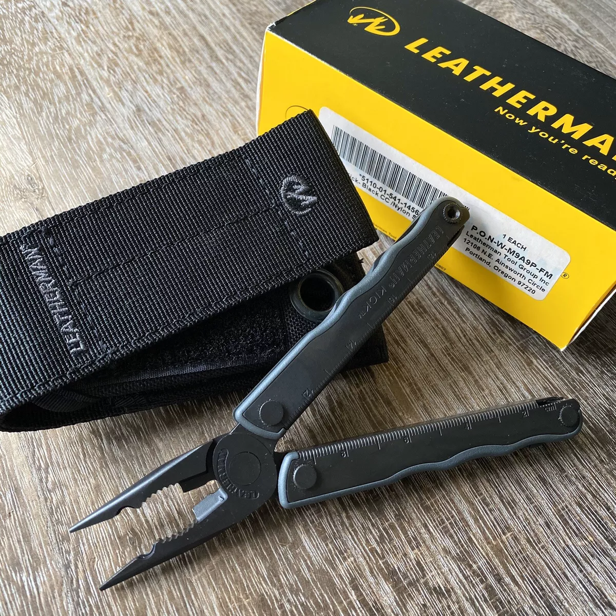 Leatherman® WAVE®+ Multi-Tool Black Oxide w/ MOLLE sheath