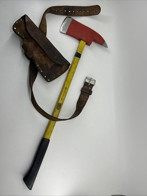 Nupla Firefighter 6LB Axe and scabbard/Belt.