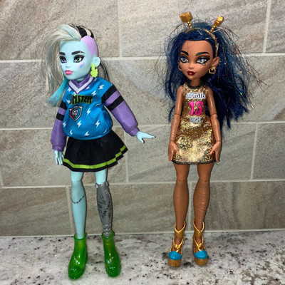 Monster High Dolls Lot, Gen3 2022 Ghoul Spirit Frankie Stein and Cleo De Nile