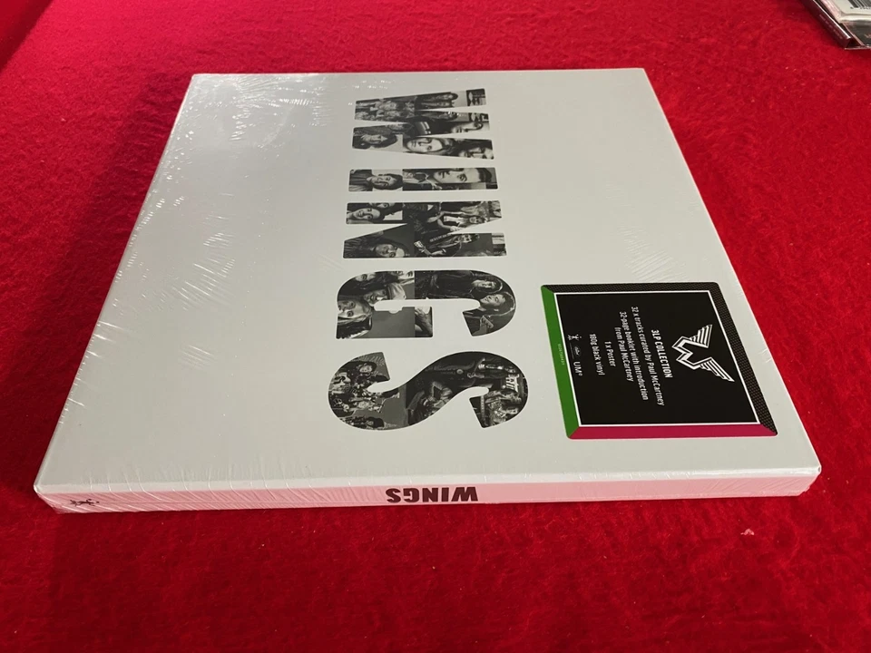 Paul McCartney and Wings – WINGS: Deluxe Edition 3LP + Booklet + Poster Box Set - Image 3 of 4