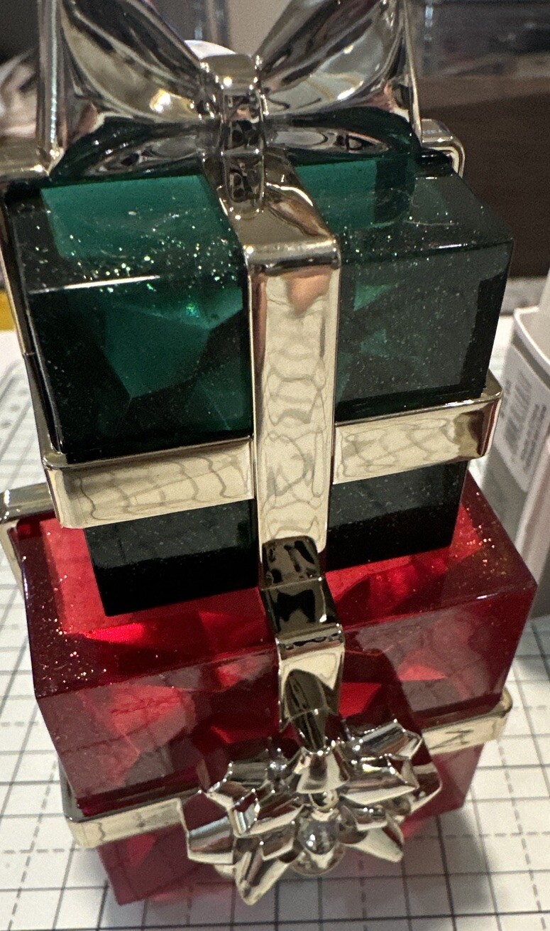 Bath & Body Works Holiday Wallflower Plug Nightlight Christmas 2024 New Release-image