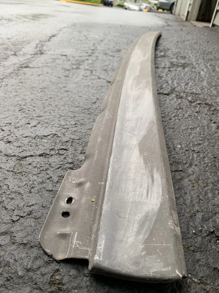 78-81 Oldsmobile Cutlass Monte Carlo Panel de llenado de ventana trasera Tapa de cubierta Cuerpo OEM Foto 3 de 4