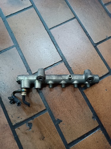 Original Opel Astra H Zafira B 1.7 CDTI Einspritzleiste Düsenstock 0445214049