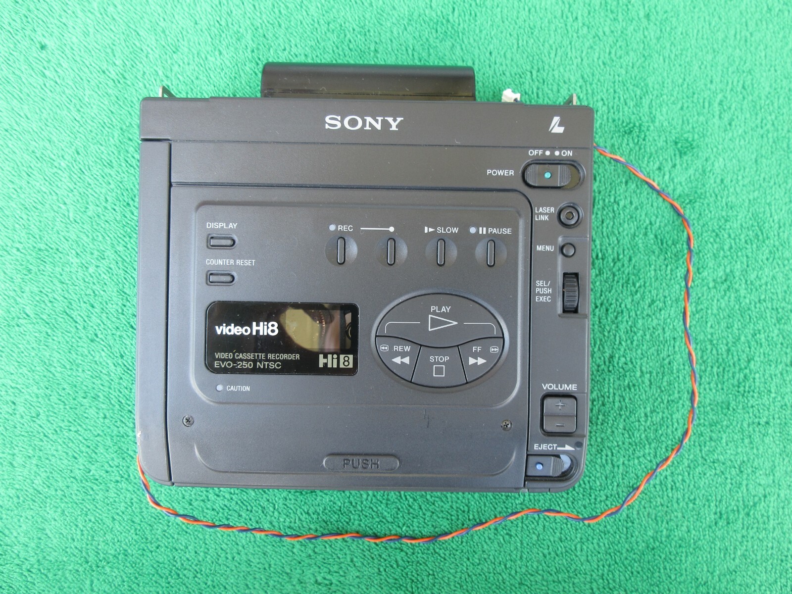 Sony EVO250 NTSC Video Hi8 8mm Video Cassette Recorder Player VCR w