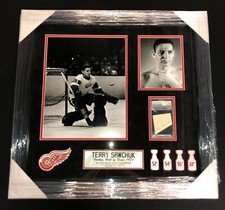 TERRY SAWCHUK SIGNED DETROIT RED WINGS FRAMED PIECE PSA/DNA 