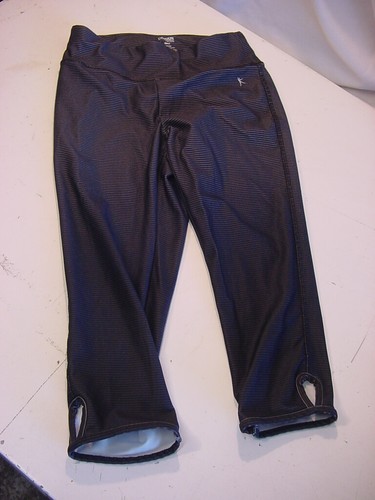 FITTED YOGA STRETCH CAPRI PANTS 