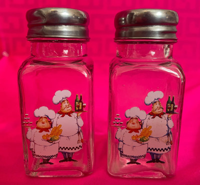 Mr & Mrs Bistro Clear Glass Salt & Pepper Shaker Set Bread Wine