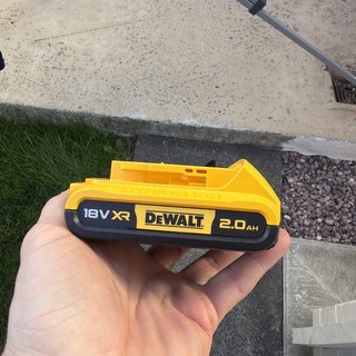 Dewalt 2ah 18v Battery DCB183 mint condition
