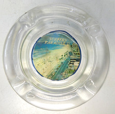 VINTAGE AUSTRALIAN GLASS SOUVENIR SURFERS PARADISE QLD ROUND ASHTRAY