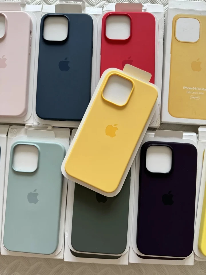 For iPhone 14Plus 14Pro 14Pro Max New Original Silicone Phone Case with MagSafe - Image 4 of 4