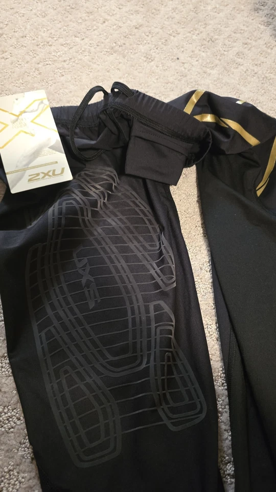 2XU Elite MCS Compression Tights, Womens X-Large. Authentic (old inventory) - Image 3 of 3