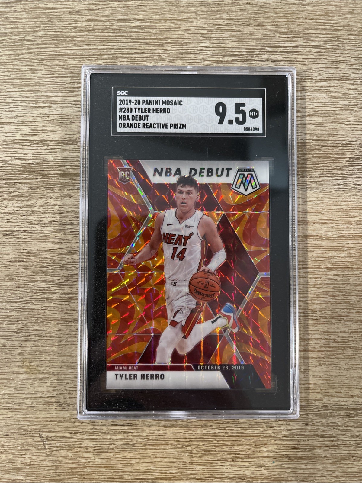 2019-20 Panini Mosaic - NBA Tyler Herro #280 Reactive Orange Prizm (RC) SGC 9.5