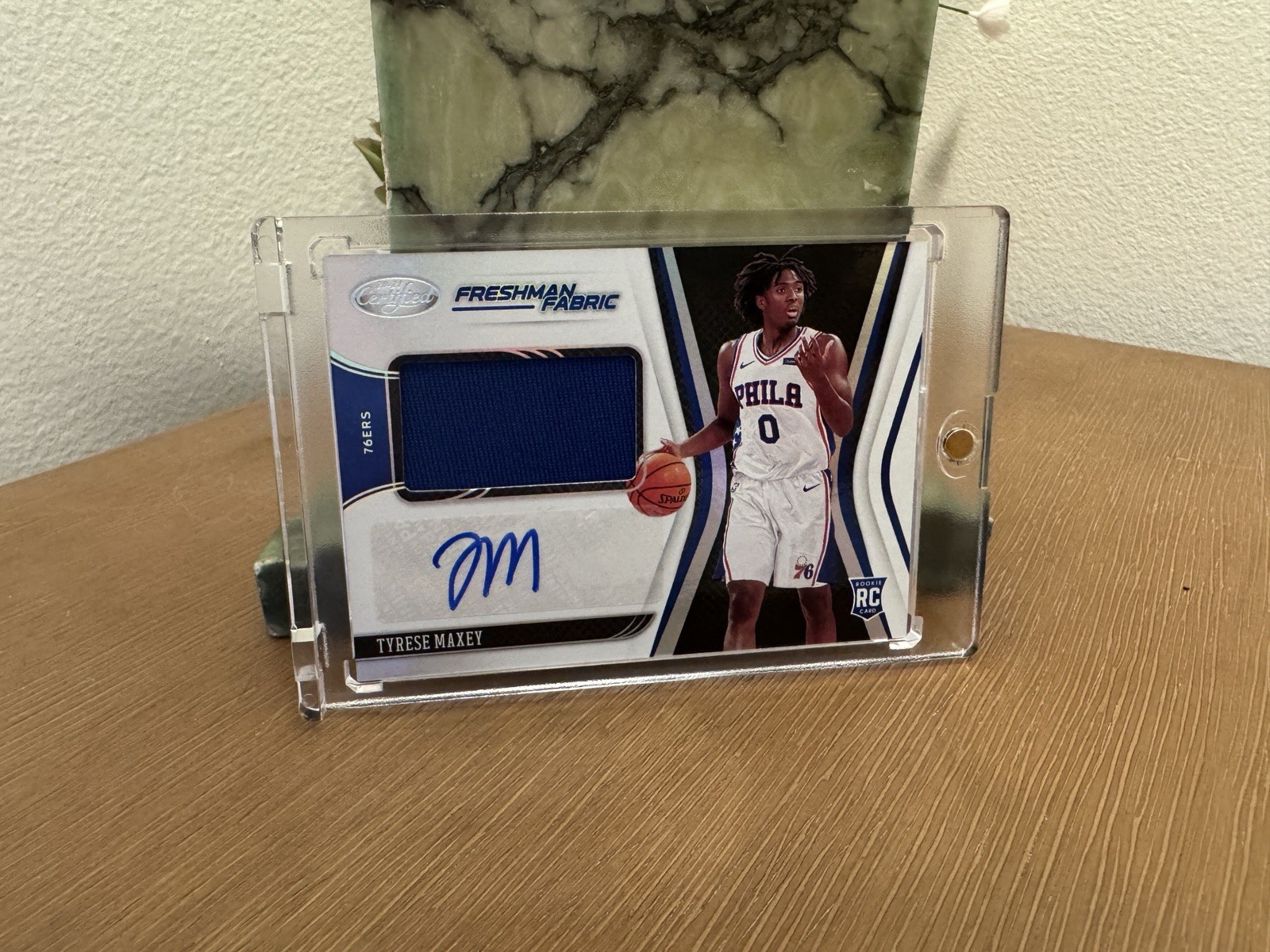 Tyrese Maxey RC 2020-21 Panini Certified Freshman Fabric Rookie Jersey Auto