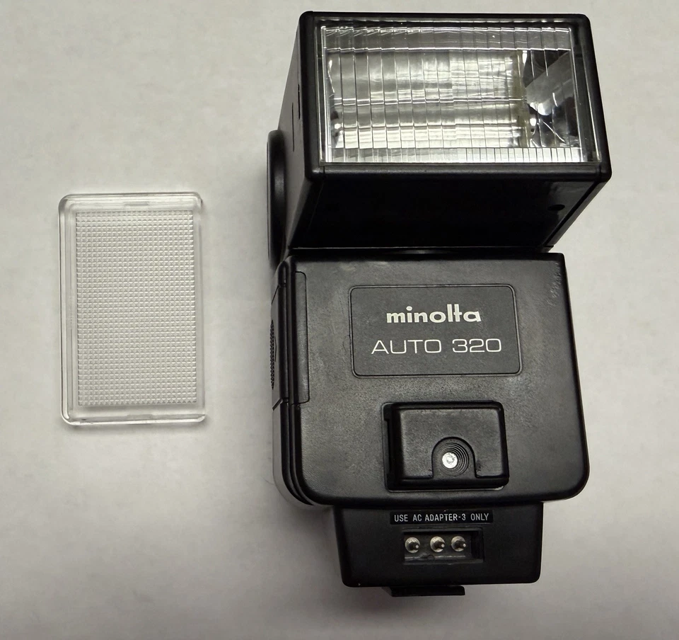 Minolta Auto 320 Flash - Not working, see item description. - Image 3 of 4