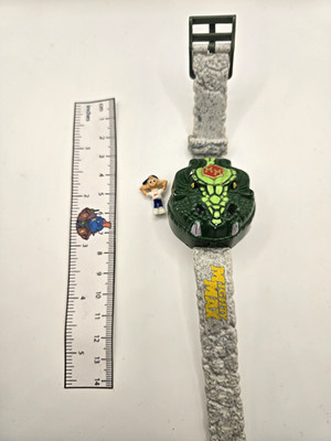1993 Blue Bird Mighty Max SLAYS THE DOOM DRAGON Wrist Watch & Figure Works
