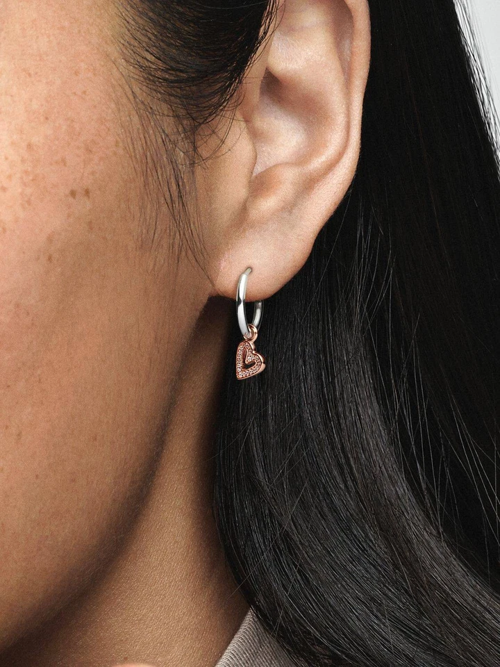 Orecchini Pandora Cerchi Cuore Asimmetrico 280090C01 Earrings Lega Oro rosa - Immagine 2 di 2