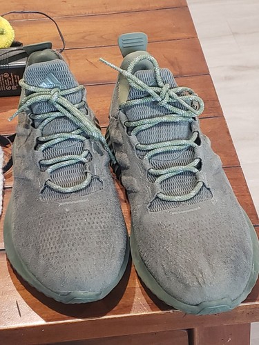 adidas olive green tennis shoes