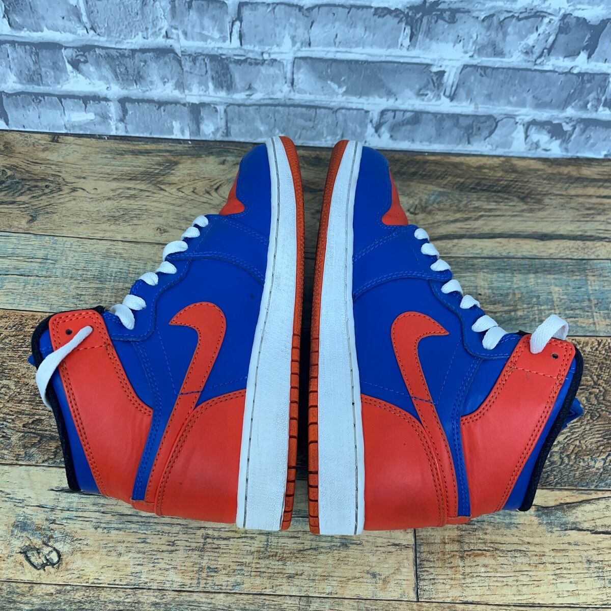Nike Air Jordan 1 Retro High Knicks 575441-417 Orange Blue Nike Air Jordan 1 Retro High Knicks 575441-417 Orange Blue