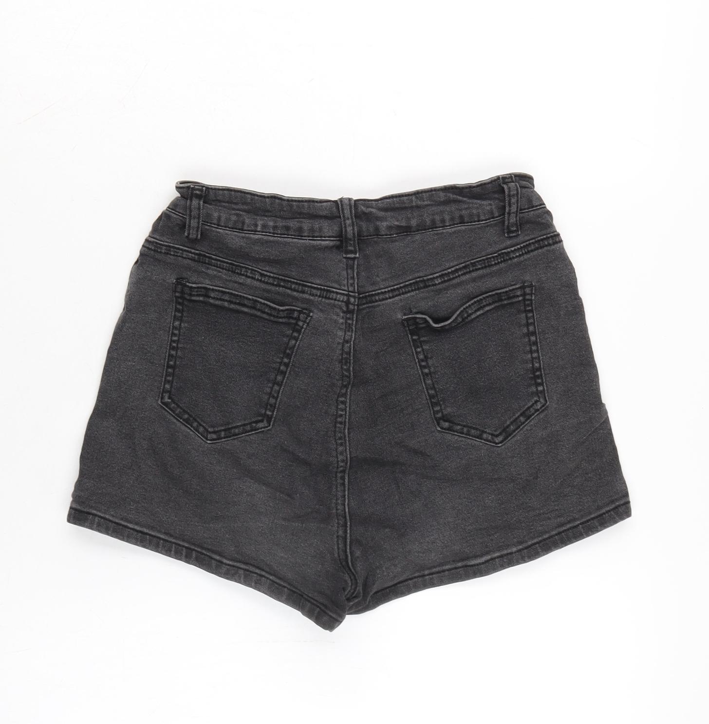 PRETTYLITTLETHING Womens Grey Cotton Basic Shorts… - image 2